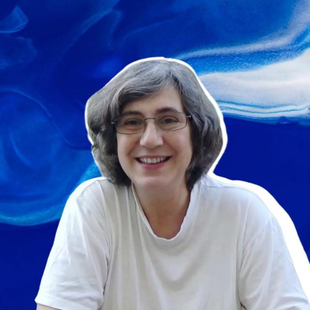 Ser Feliz Porque Sim - Negócios & Marketing Humanizados - Testemunho de Xanda Francisco - Ao contratar a Alexandra Martins por 3 meses, não só fiquei mais elucidada sobre as minhas competências, como também adquiri uma consciência muito precisa de como transformar o meu negócio. A infindável paciência e disponibilidade da Alexandra para com mães empreendedoras com pouca noção do Marketing é notável e, para mim, isso significa um ser humano generoso e focado no sucesso dos seus pares. Obrigada pela tua existência, Alexandra! 